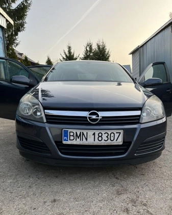 Opel Astra cena 8700 przebieg: 252000, rok produkcji 2006 z Knyszyn małe 137